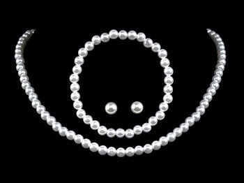 182N - Strung Pearl Necklace Set